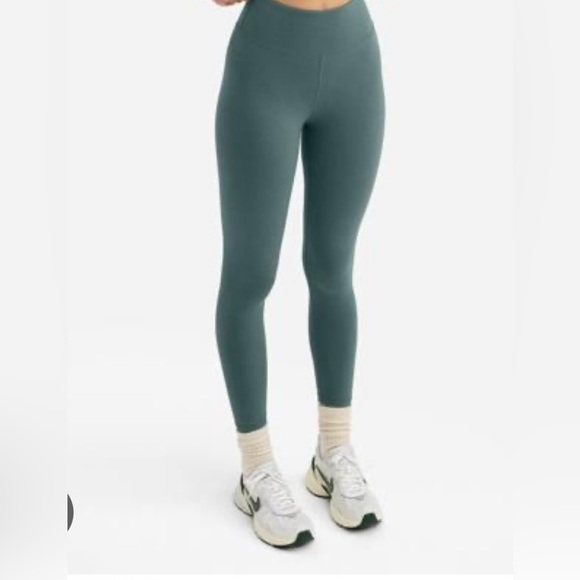 MATE The Label Organic Stretch Midi Legging - Picture 3 of 12